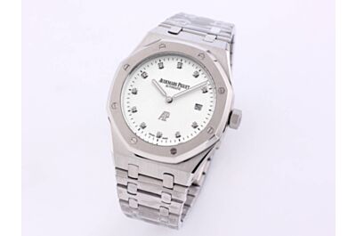 AP Royal Oak Jumbo White Dial Octagon Stainless Steel Bezel Hexagonal Screws Diamond Hour Markers Date Two-Hand Watch