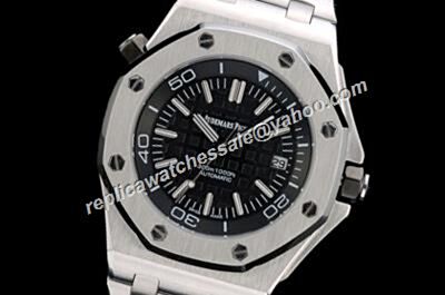 AP Offshore Dive 300M Ref 15703ST.OO.A002CA.01 Automatic Chronograph Silver Bracelet Watch