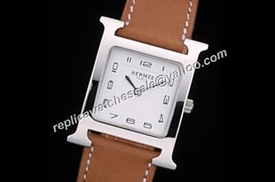 Ladies Hermes Ref W036784WW00 Heure H  Brown Leather Strap  Quartz Watch 